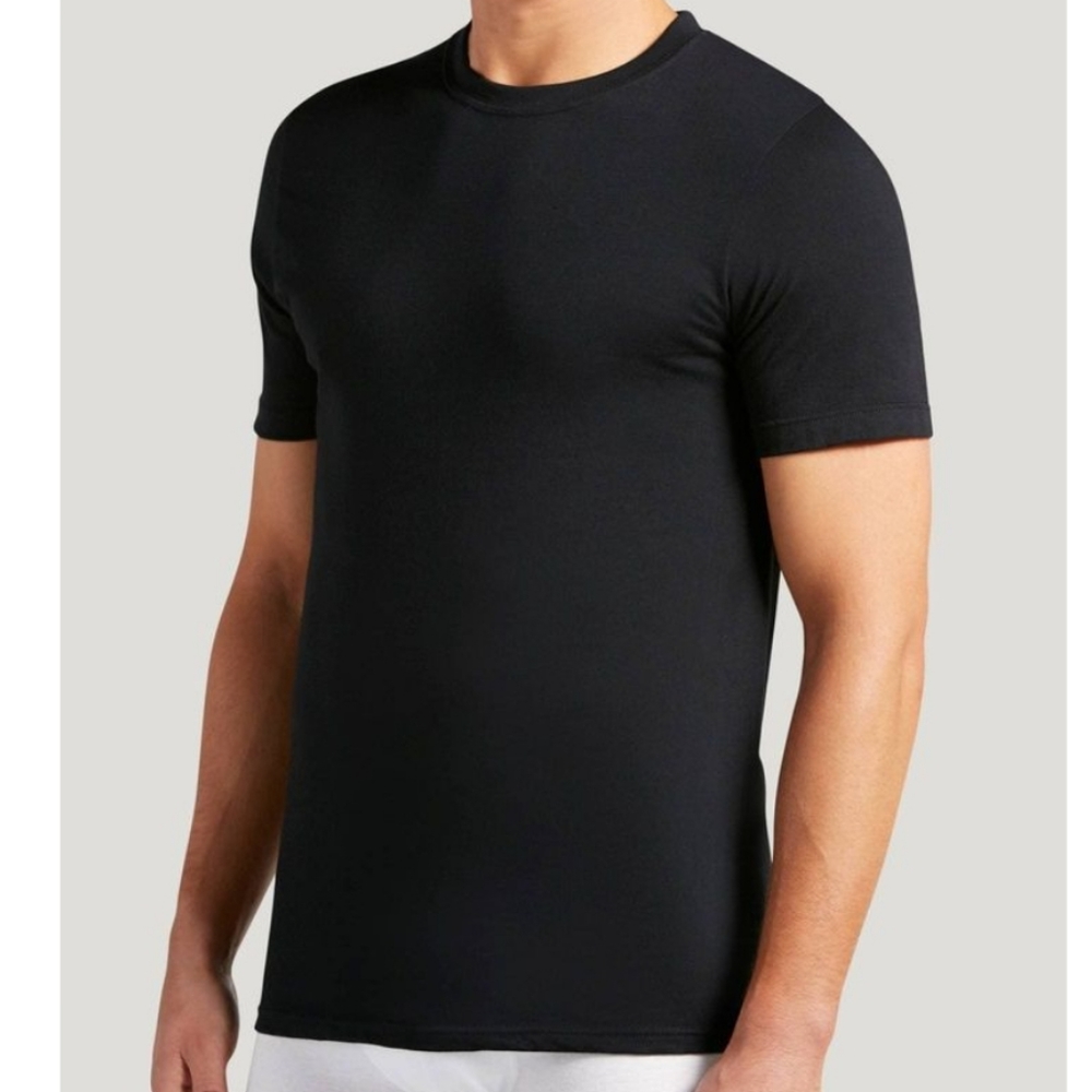 2 Jockey black tshirts